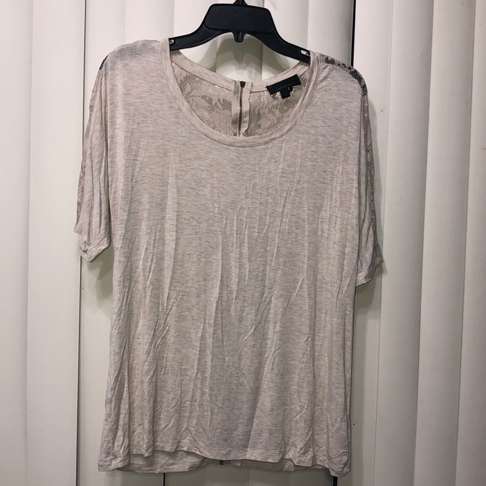 Short sleeve top